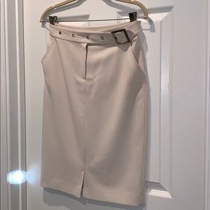 ST. John Pencil Skirt with Silver Belt Off White